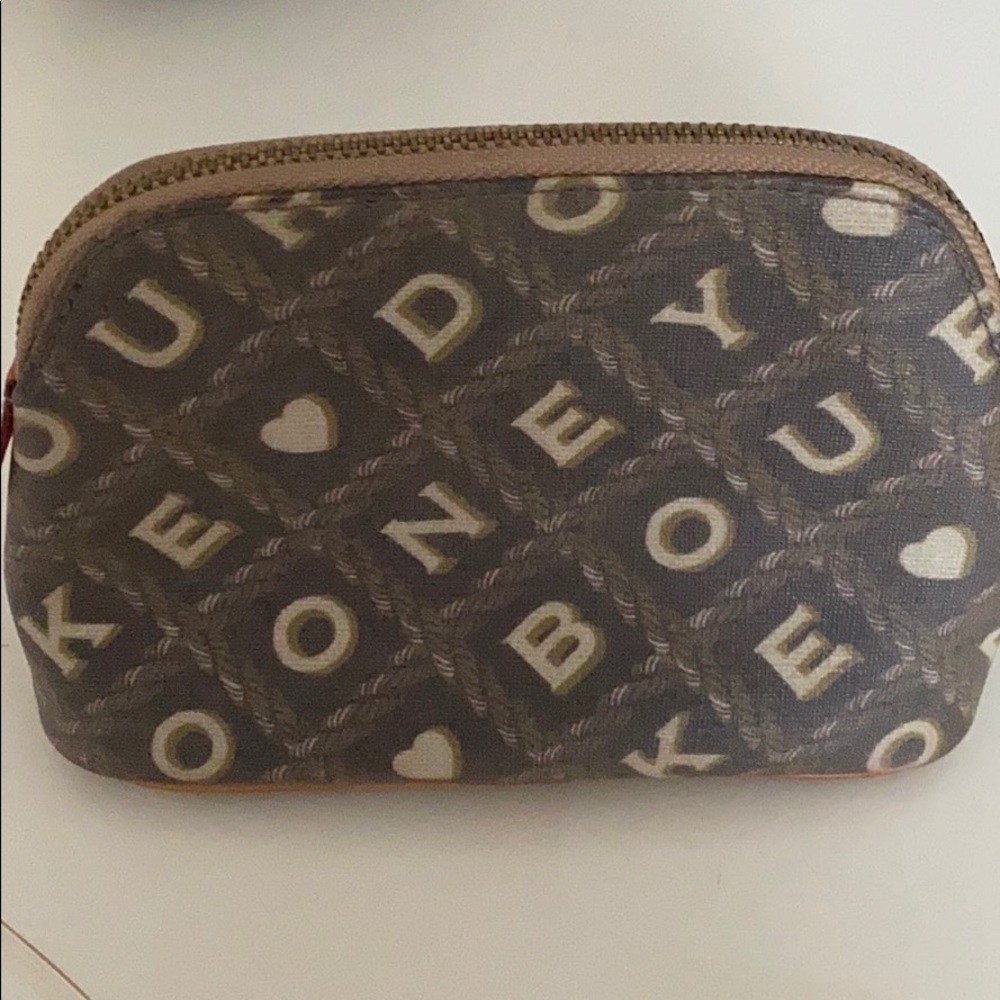 Makeup travel bag